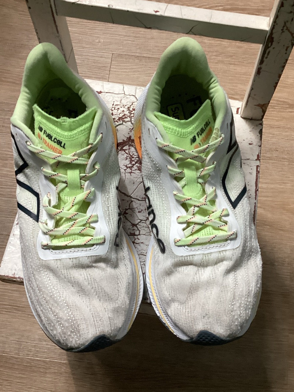 New Balance White and Lime Green FuelCell Trainers Women’s Size 9.5 Men’s Size 8